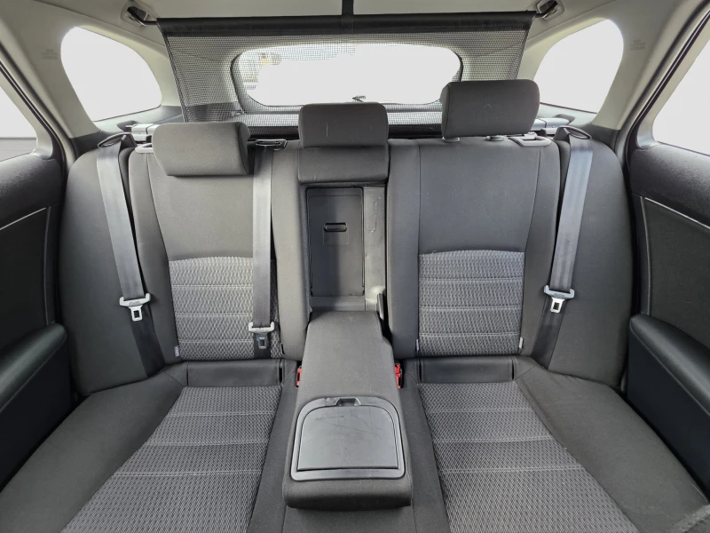 Toyota Avensis 1.8VTI, снимка 12 - Автомобили и джипове - 52708462