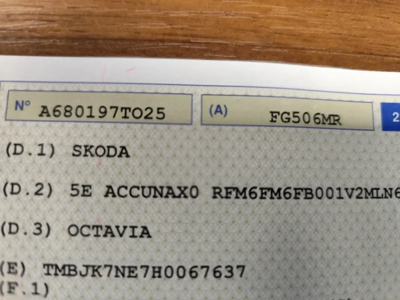 Skoda Octavia 2.0TDi* VRS* EURO6B* LED/XENON* NAVI* , снимка 17 - Автомобили и джипове - 53087763