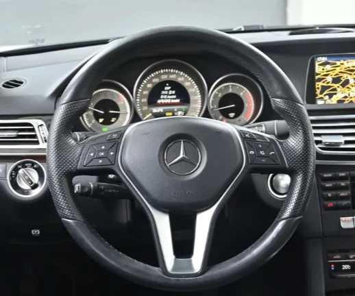 Mercedes-Benz E 250 4Matic Avantgarde, снимка 12 - Автомобили и джипове - 52751139