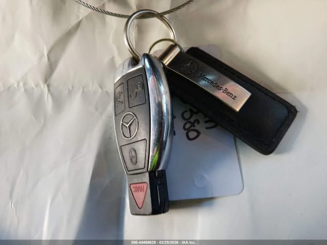 Mercedes-Benz C 300, снимка 13 - Автомобили и джипове - 53810923