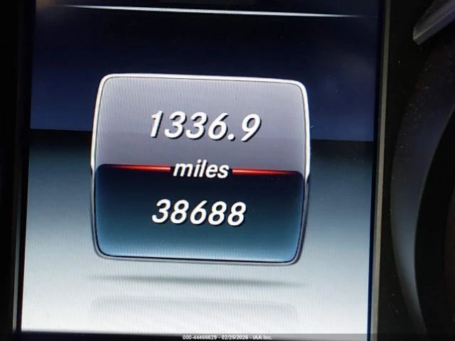 Mercedes-Benz C 300, снимка 11 - Автомобили и джипове - 53810923