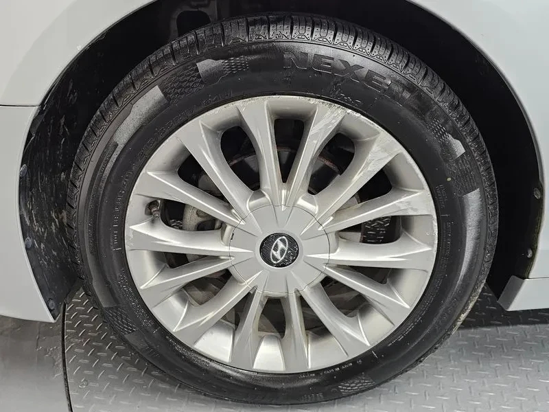 Hyundai Sonata 2.0 Smart, снимка 5 - Автомобили и джипове - 56304430