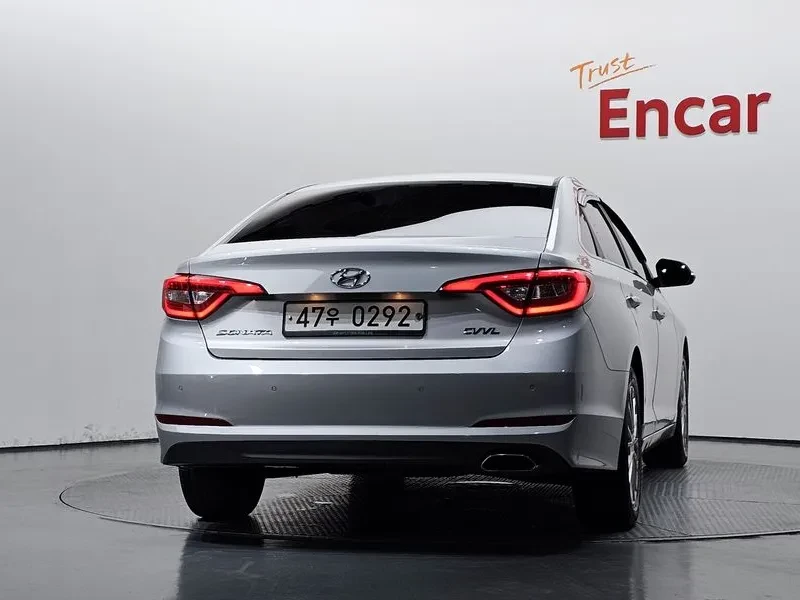 Hyundai Sonata 2.0 Smart, снимка 4 - Автомобили и джипове - 56304430