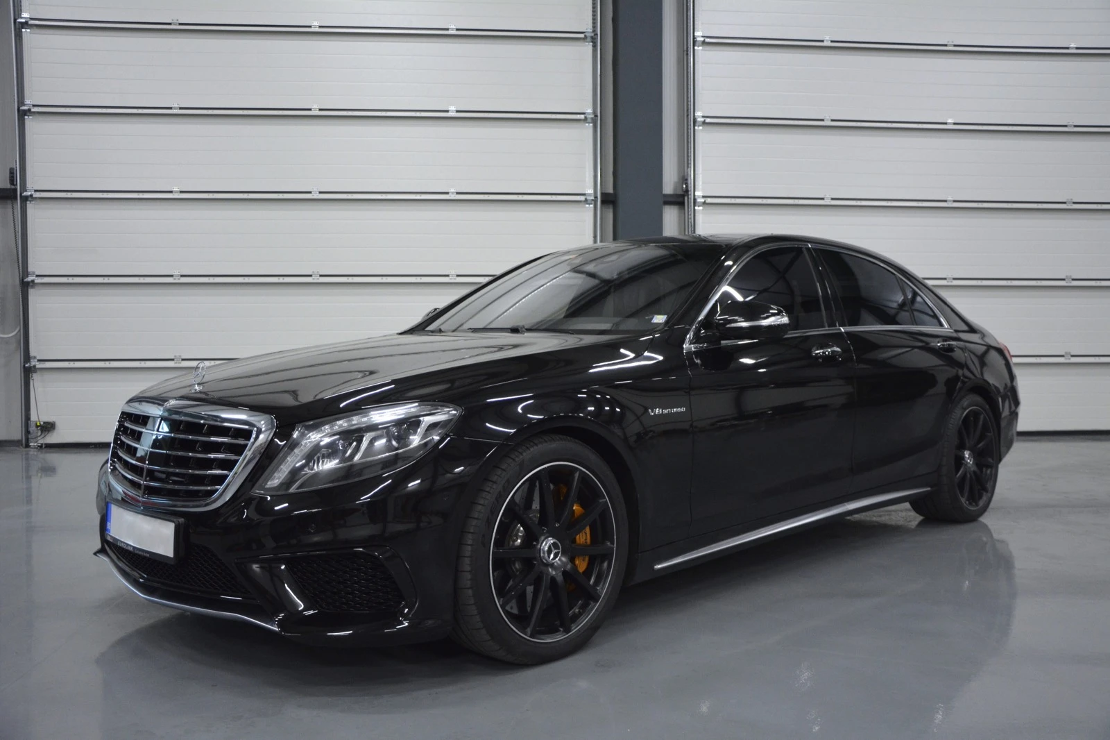 Mercedes-Benz S 63 AMG Carbon Ceramic / Burmaster / 3xTV / НАЛИЧЕН - [1] 