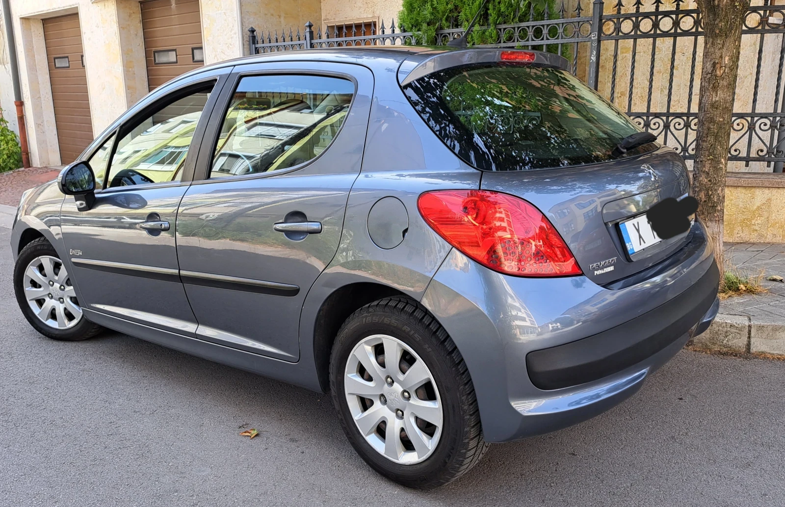 Peugeot 207 1.4 74 к.с - изображение 3