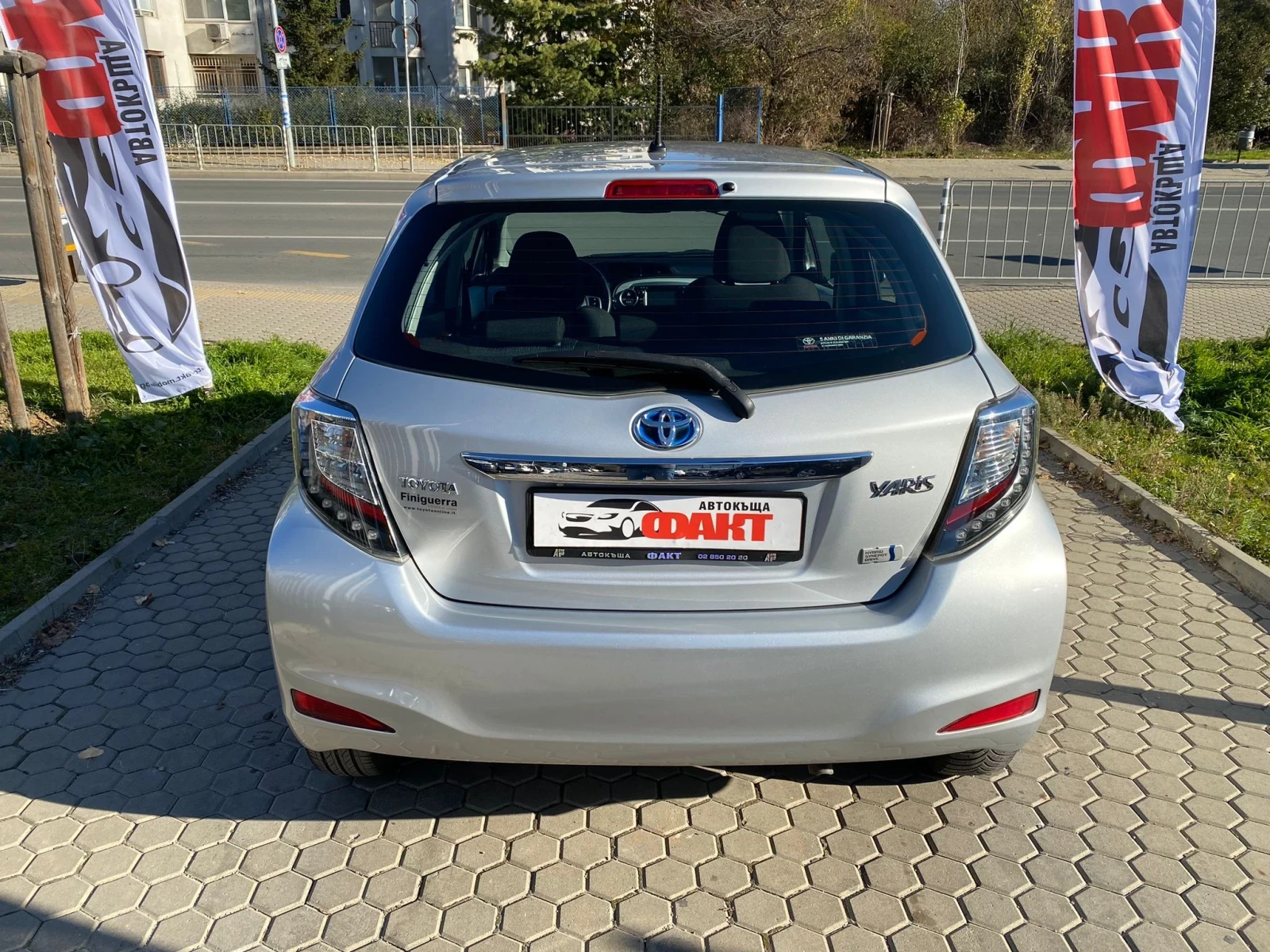 Toyota Yaris 1.5HYBRID/EU.5B - изображение 5