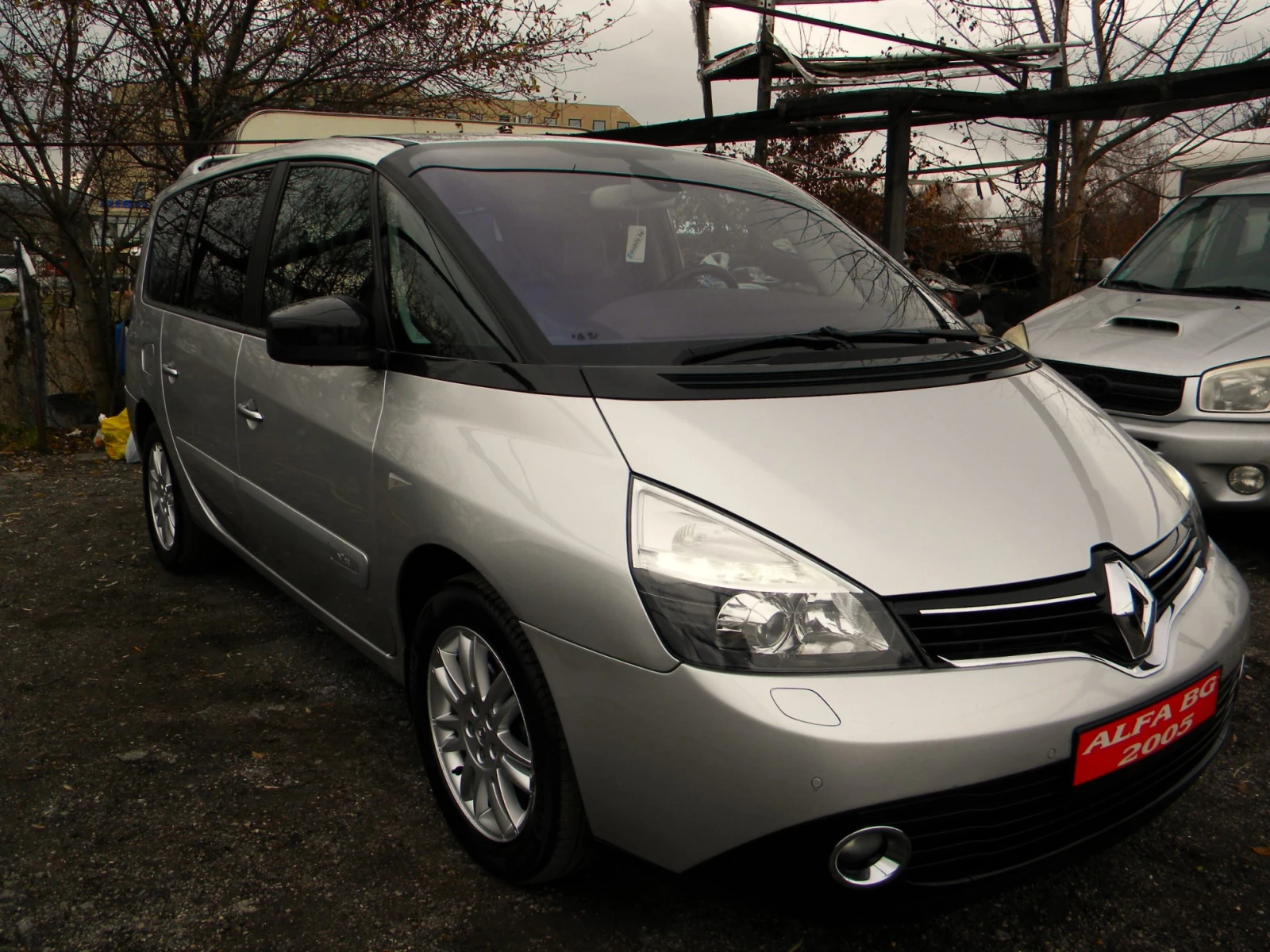 Renault Espace 2.0DCI-7места* INITIALE* NAVI-КОЖА-АВТОМАТ-КАТО НО - изображение 3