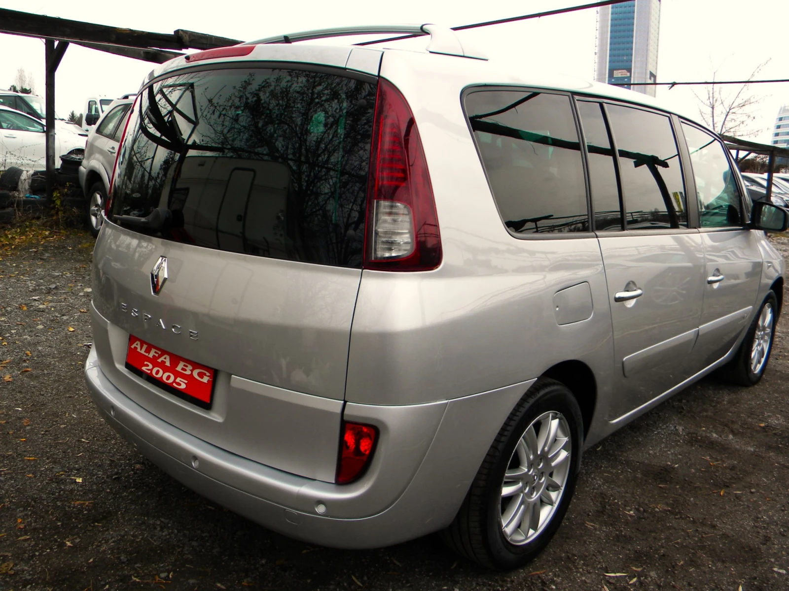 Renault Espace 2.0DCI-7места* INITIALE* NAVI-КОЖА-АВТОМАТ-КАТО НО - изображение 4