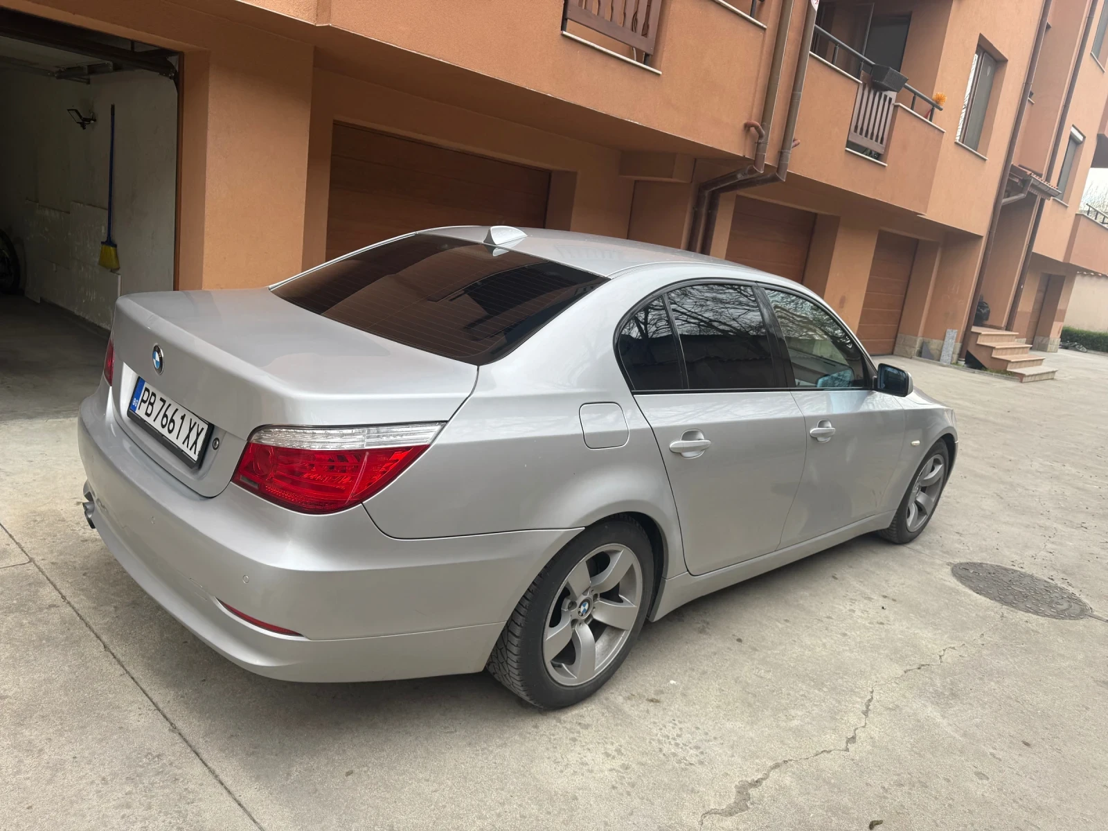BMW 523  - изображение 3