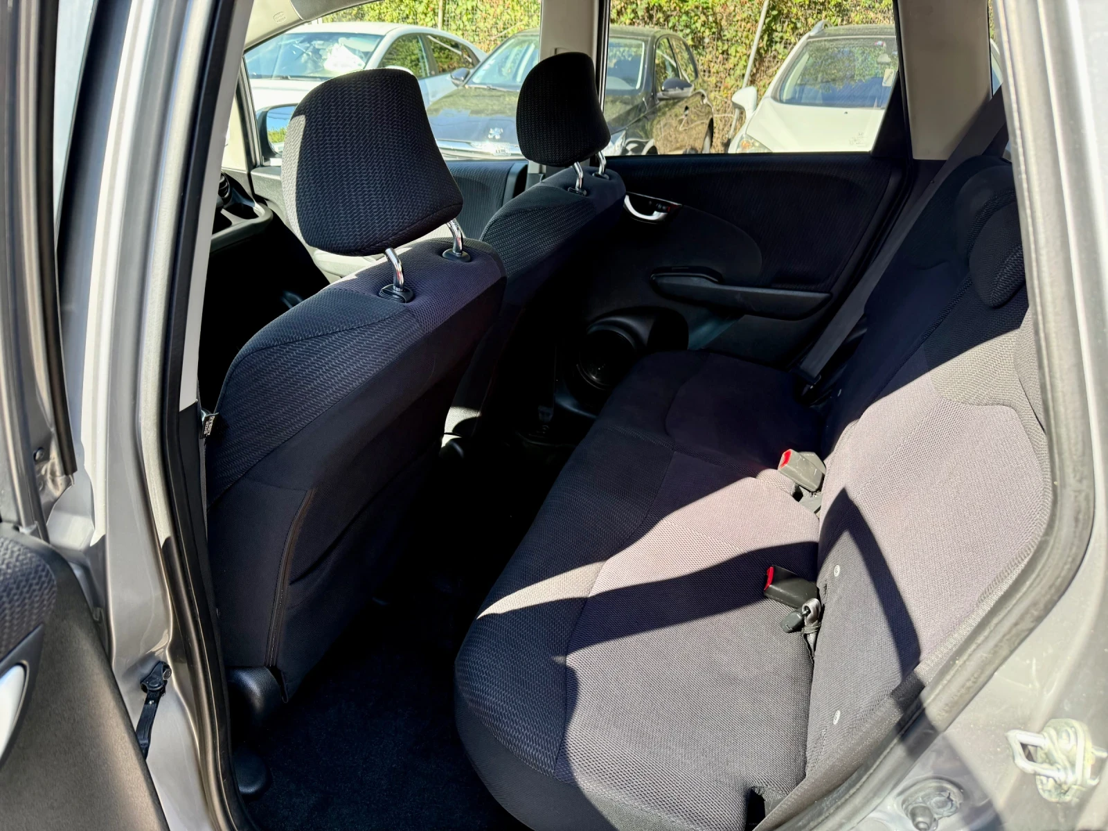 Honda Jazz 1.4 Hybrid🇨🇭 | Mobile.bg   13