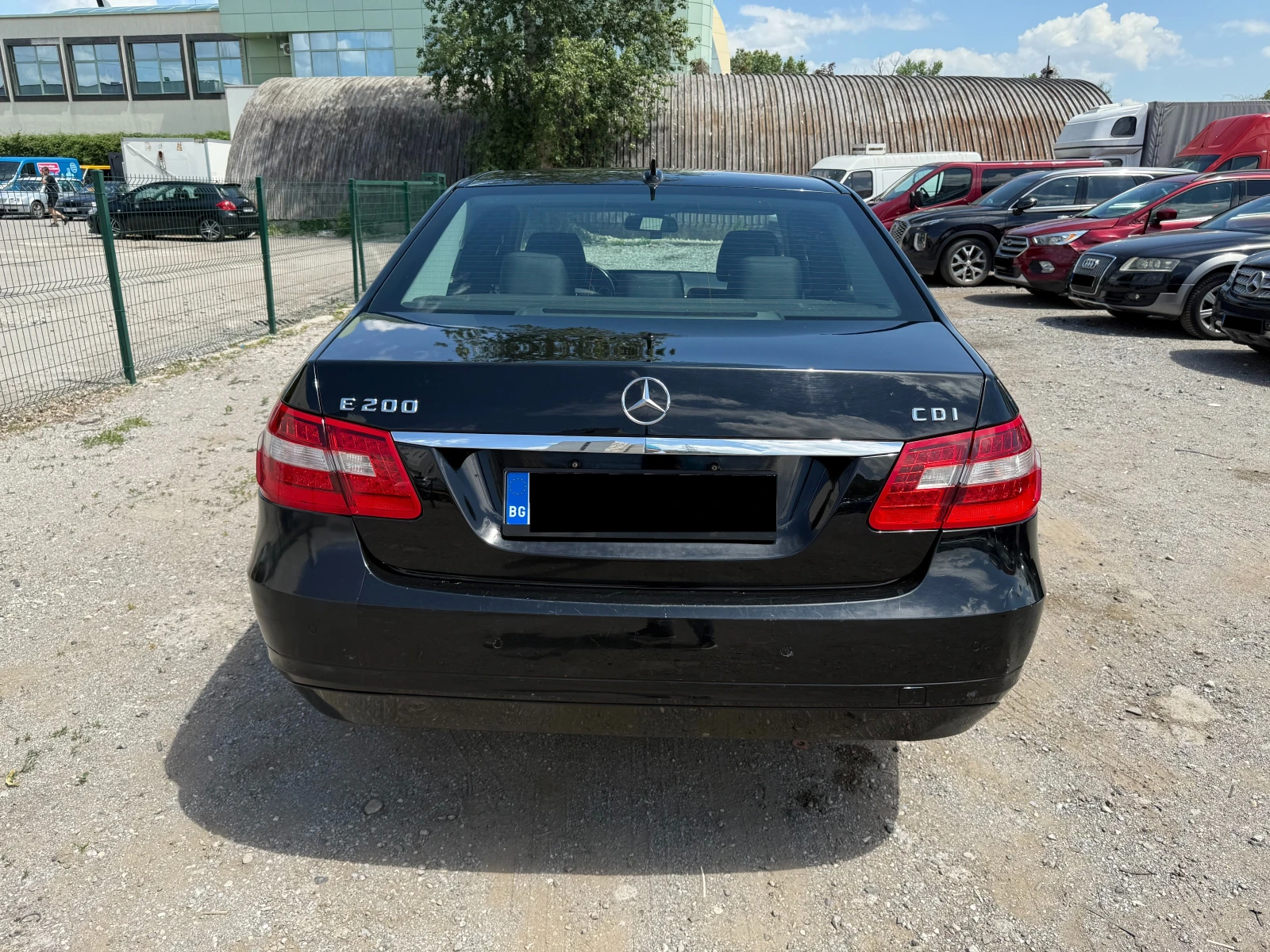 Mercedes-Benz E 200 CDI BlueEfficiency  - изображение 8