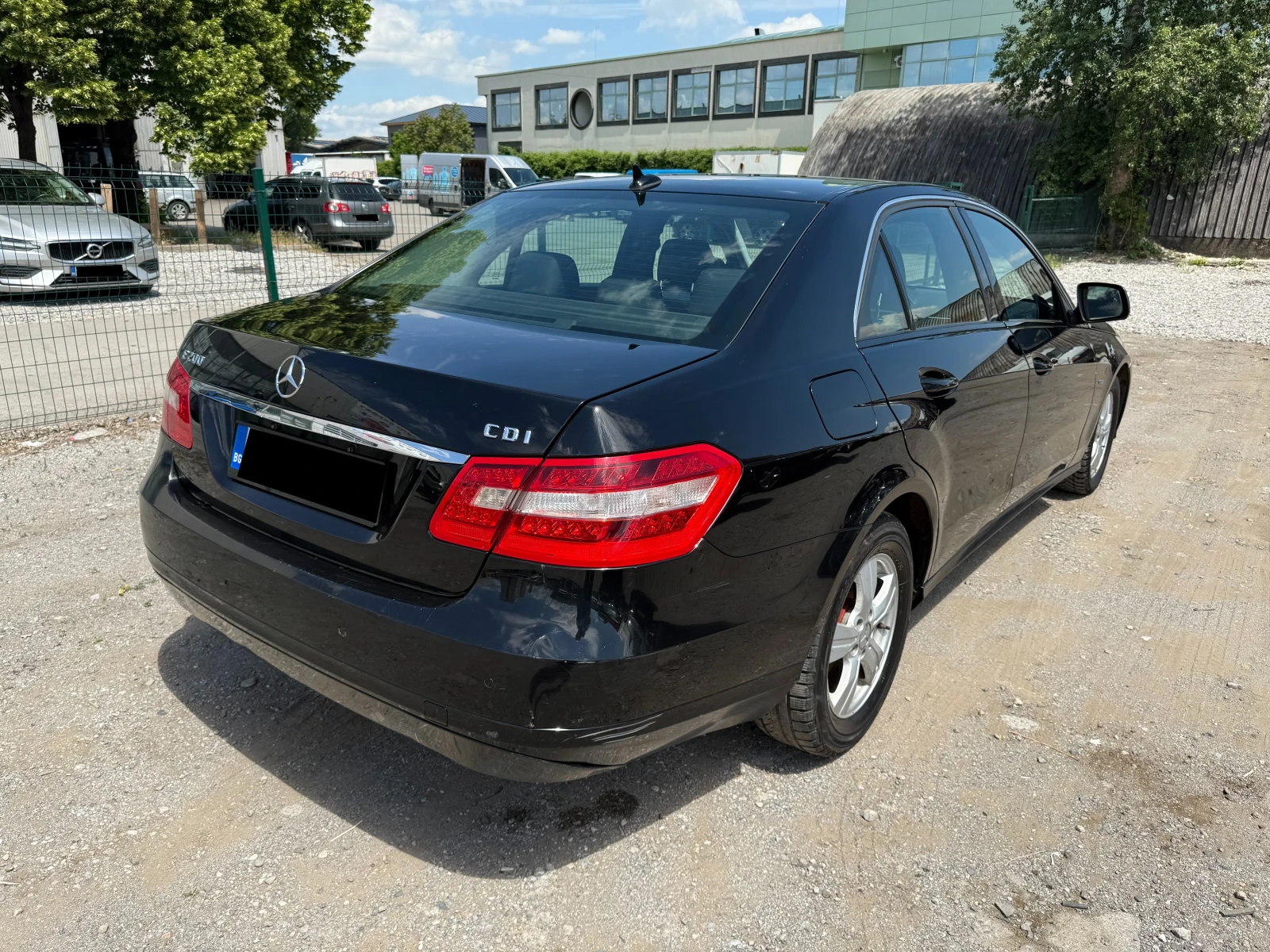 Mercedes-Benz E 200 CDI BlueEfficiency  - изображение 6