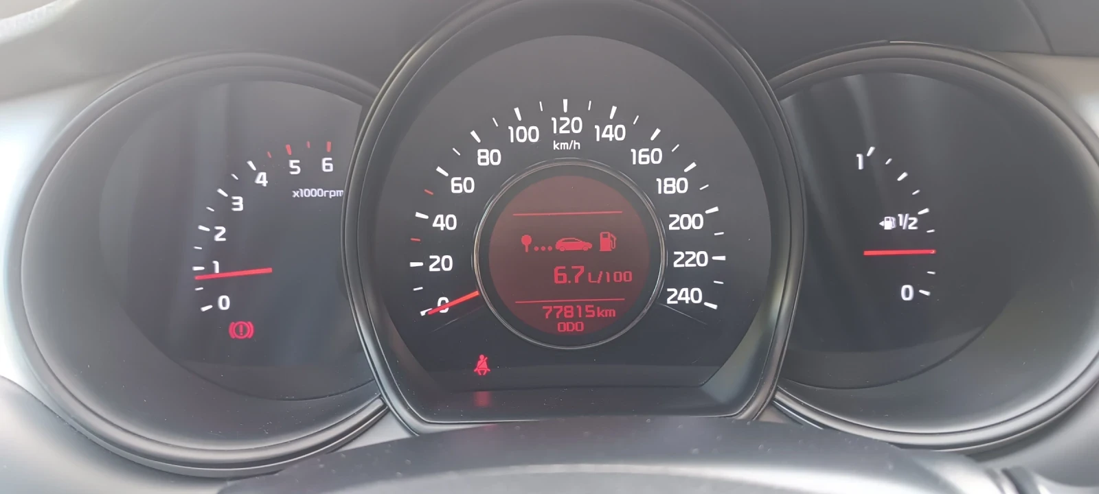 Kia Ceed 77800км - изображение 7