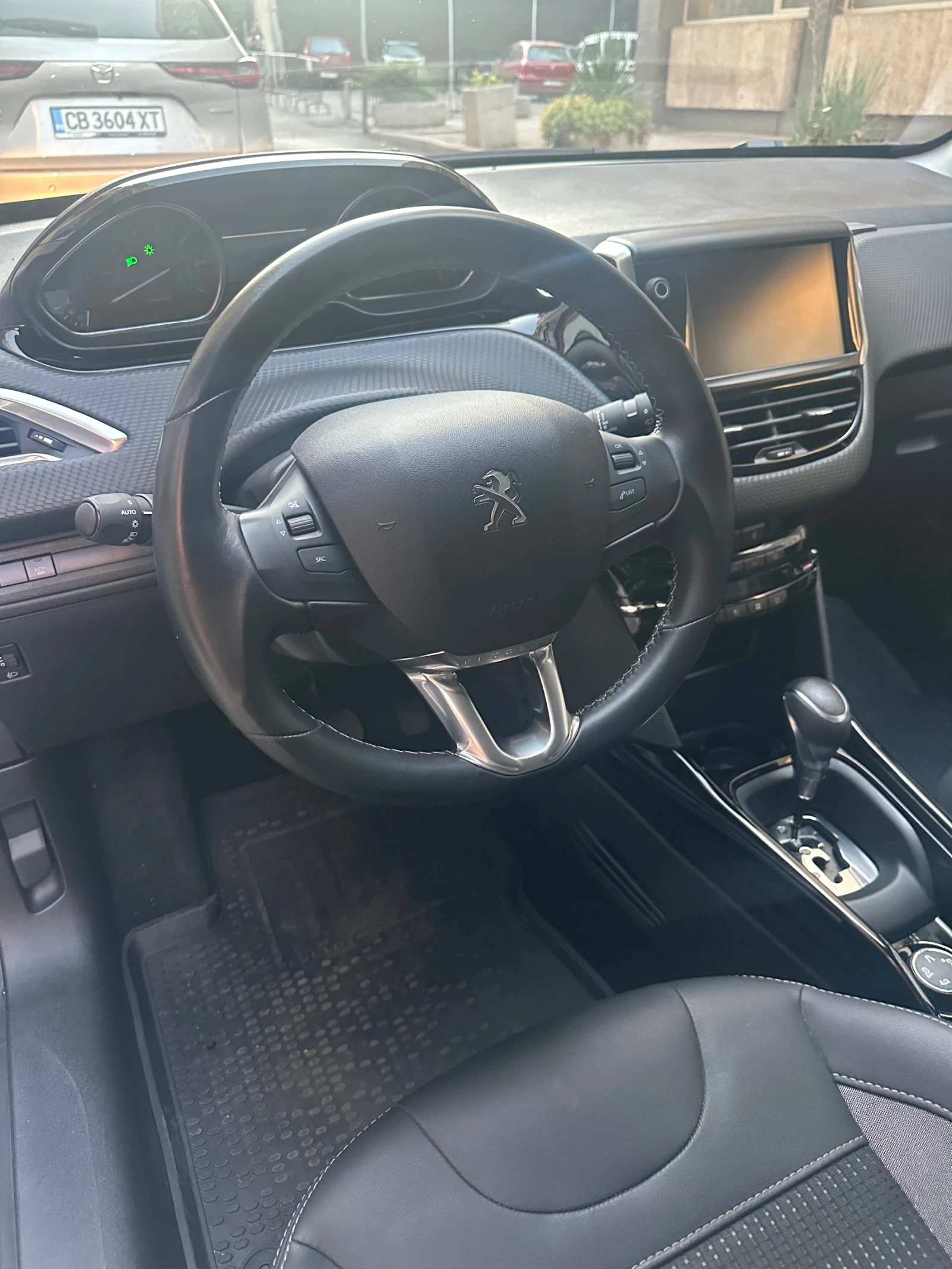 Peugeot 2008 1.2 PureTech | Mobile.bg   2