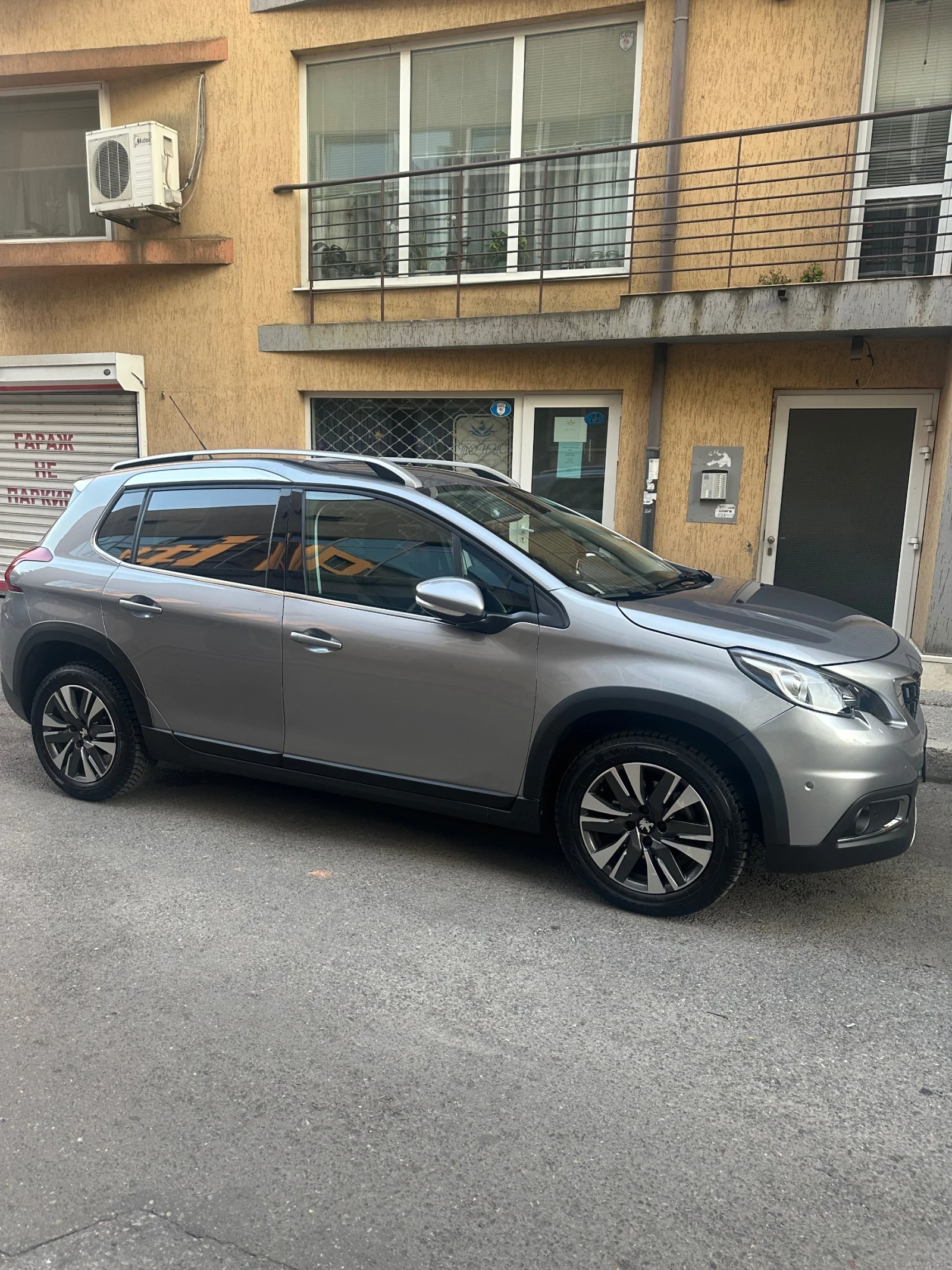 Peugeot 2008 1.2 PureTech | Mobile.bg   10
