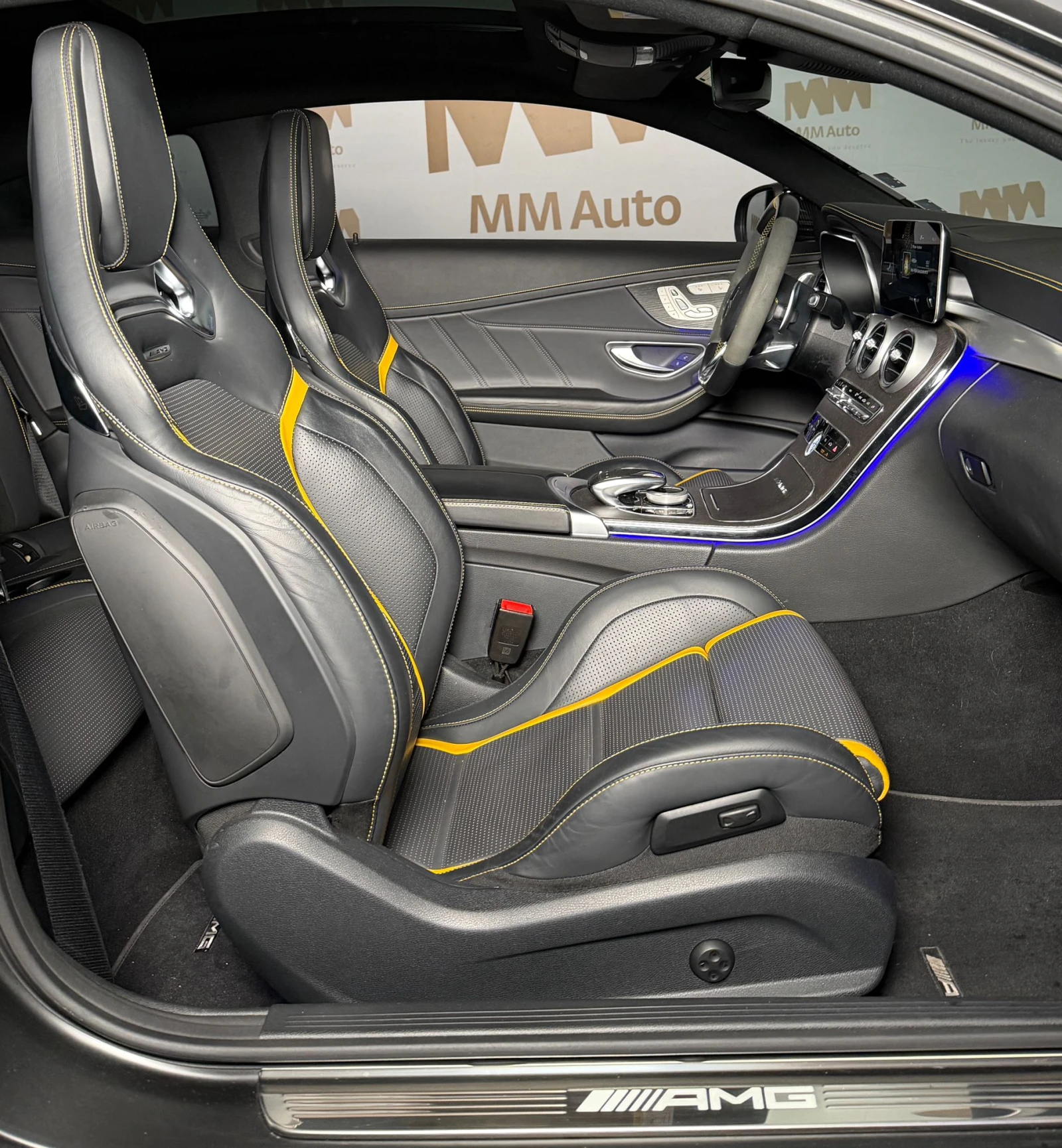 Mercedes-Benz C 63 AMG s Coupe* Ceramic* Downpipe* Carbon* Pano, снимка 9 - Автомобили и джипове - 53864702