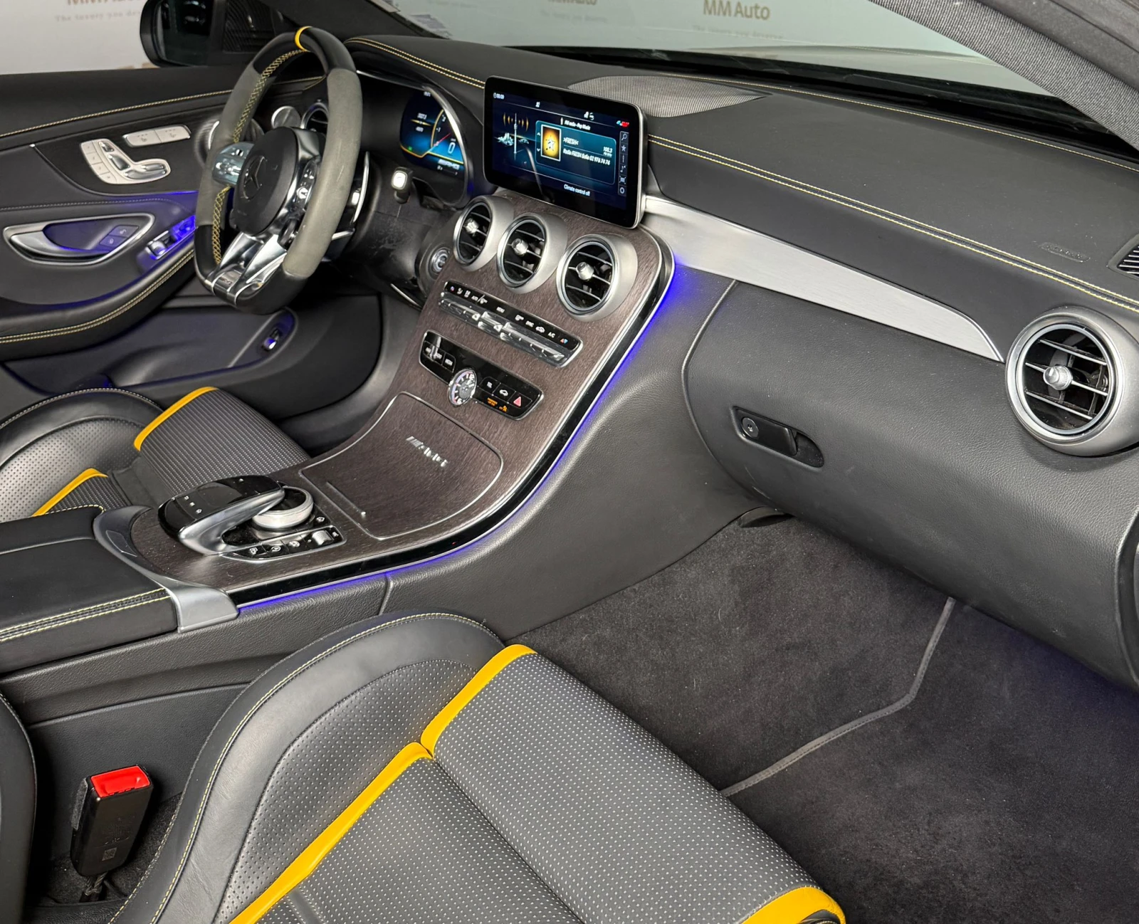 Mercedes-Benz C 63 AMG s Coupe* Ceramic* Downpipe* Carbon* Pano, снимка 8 - Автомобили и джипове - 53864702