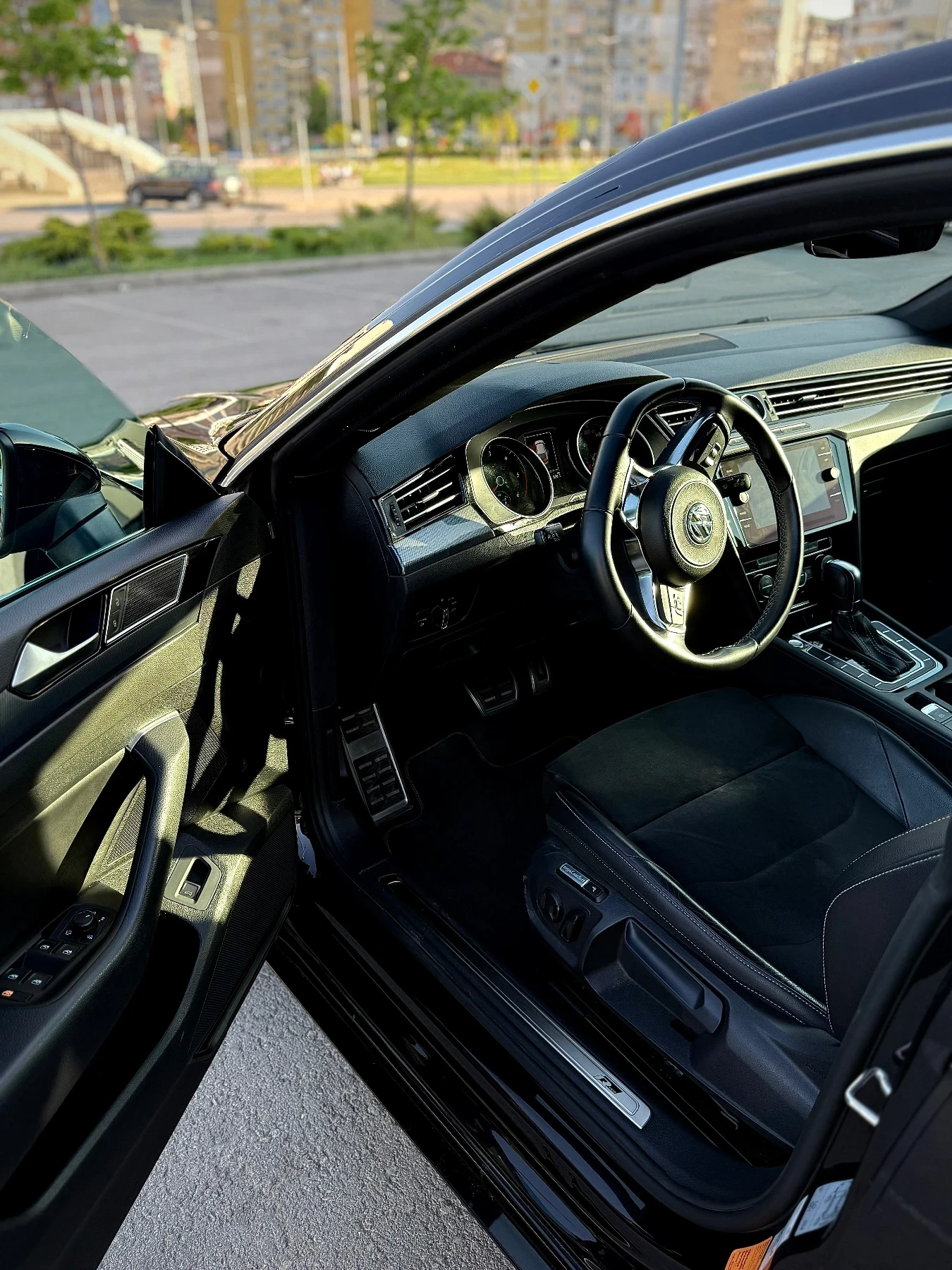 VW Arteon 2.0 TDI 150 к.с., снимка 5 - Автомобили и джипове - 54101518