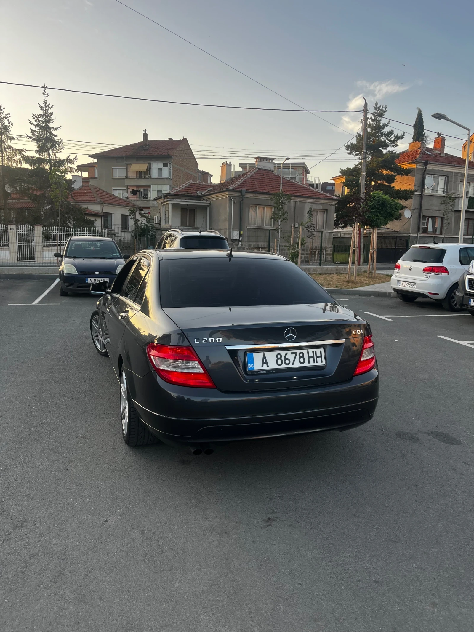 Mercedes-Benz C 200, снимка 4 - Автомобили и джипове - 54212410