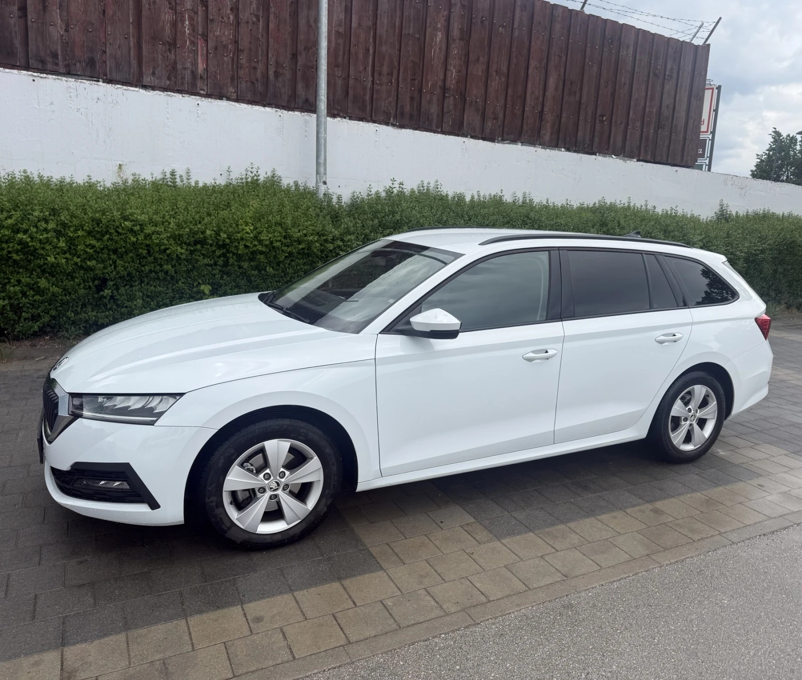Skoda Octavia 2.0TDI, снимка 3 - Автомобили и джипове - 54633146
