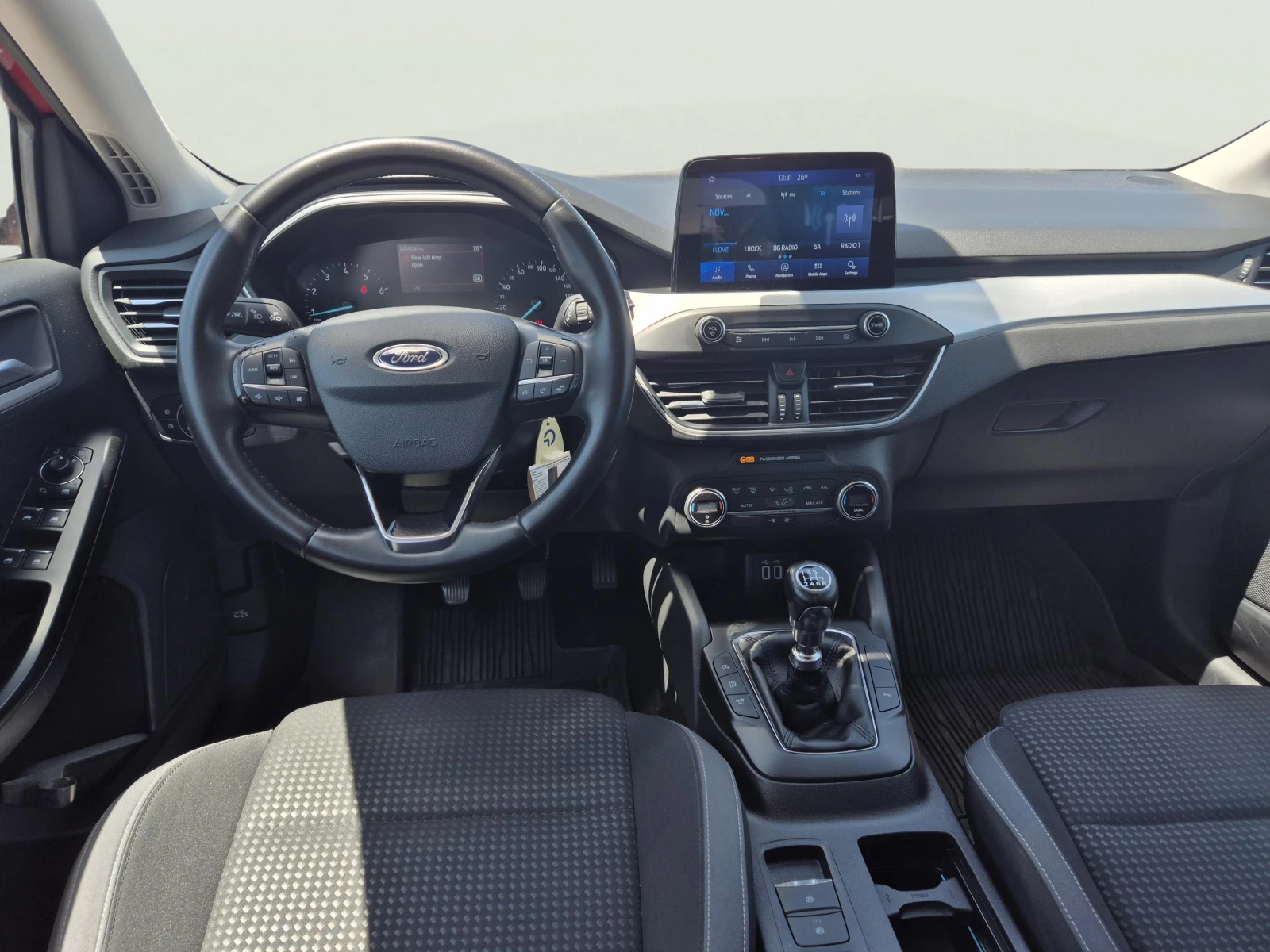 Ford Focus 1.0 EcoBoost, снимка 9 - Автомобили и джипове - 54963720