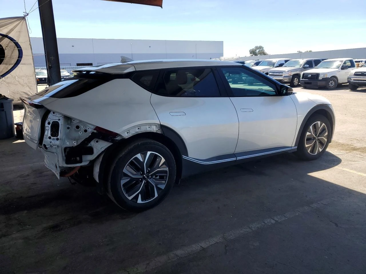 Kia EV6 Light, снимка 10 - Автомобили и джипове - 54994961