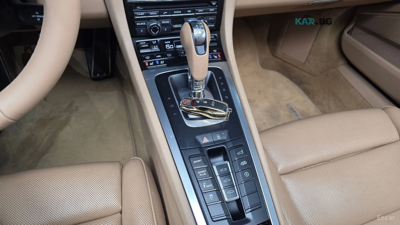 Porsche 911 CARRERA 4S/KEYLESS, снимка 12 - Автомобили и джипове - 55210359