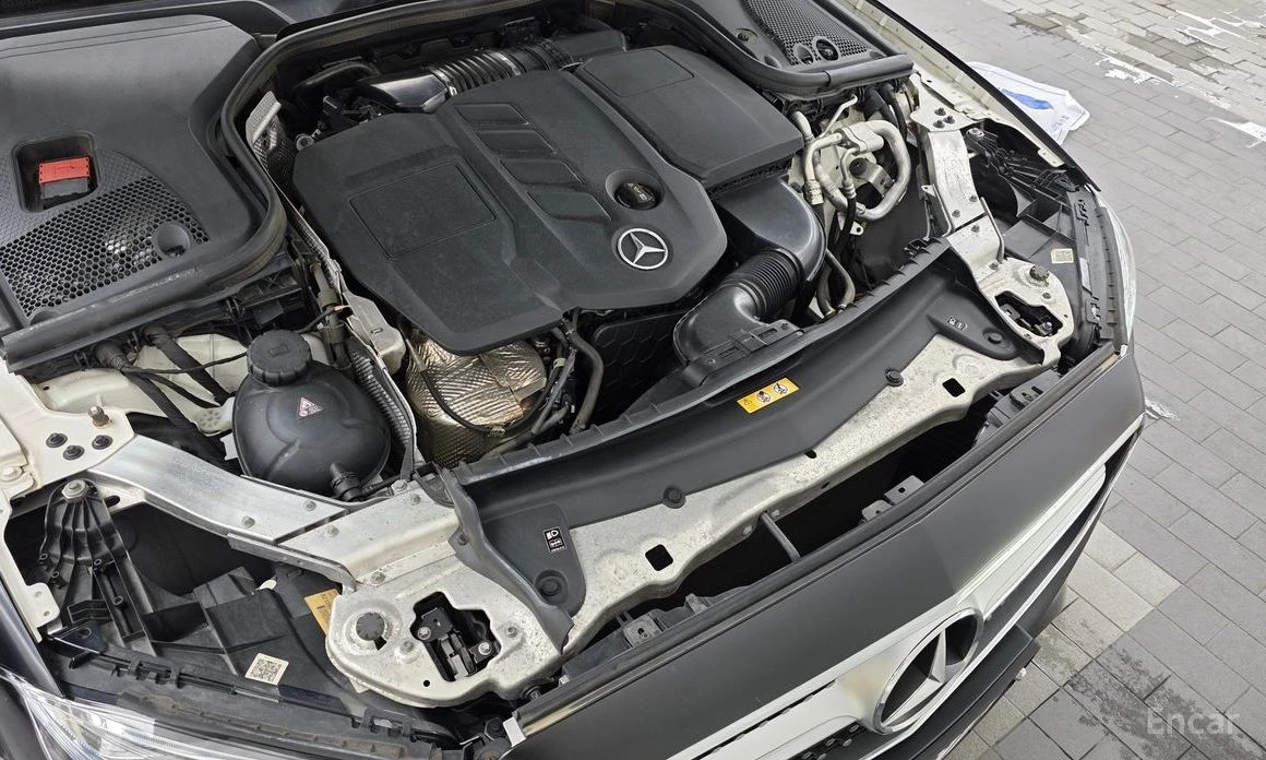 Mercedes-Benz E 220, снимка 6 - Автомобили и джипове - 55476691