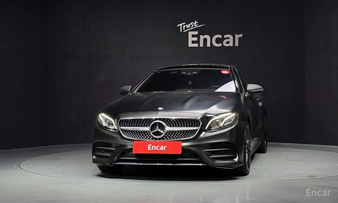 Mercedes-Benz E 220, снимка 3 - Автомобили и джипове - 55476691