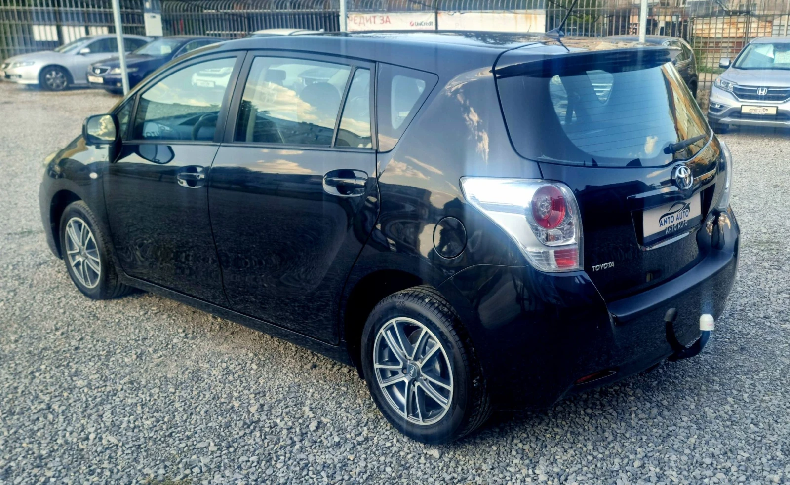 Toyota Verso 1.8  VALVE MATIC!, снимка 7 - Автомобили и джипове - 55650599