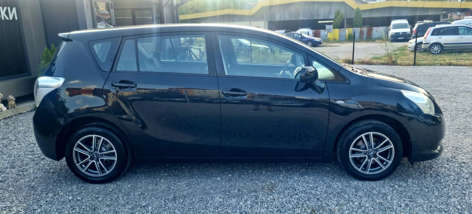 Toyota Verso 1.8  VALVE MATIC!, снимка 4 - Автомобили и джипове - 55650599