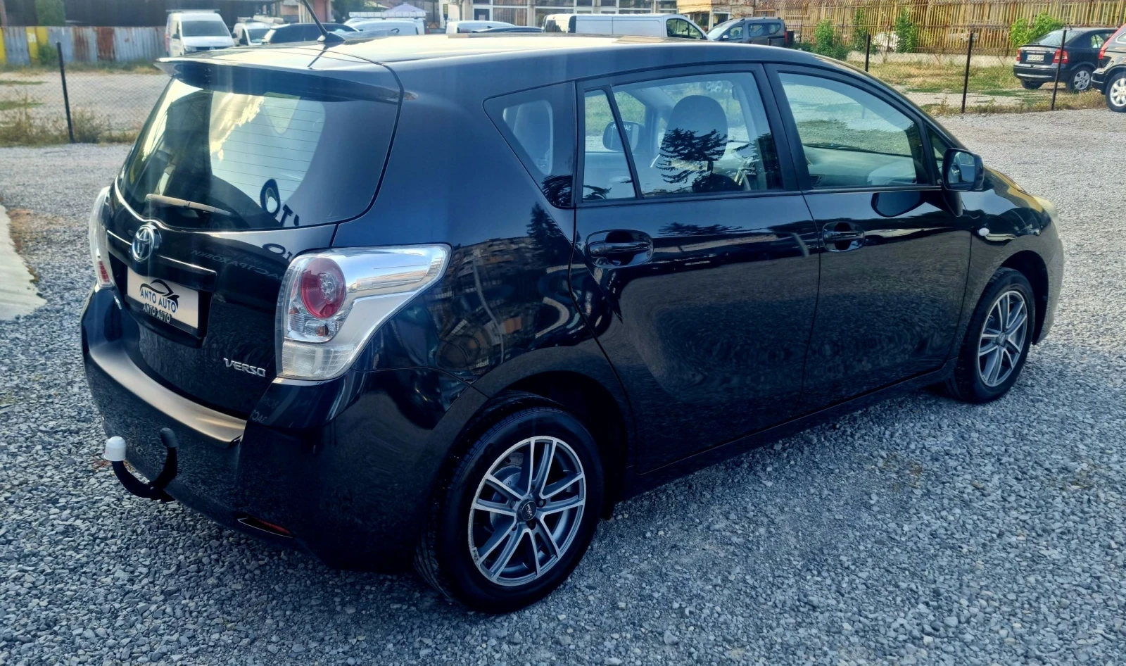 Toyota Verso 1.8  VALVE MATIC!, снимка 5 - Автомобили и джипове - 55650599