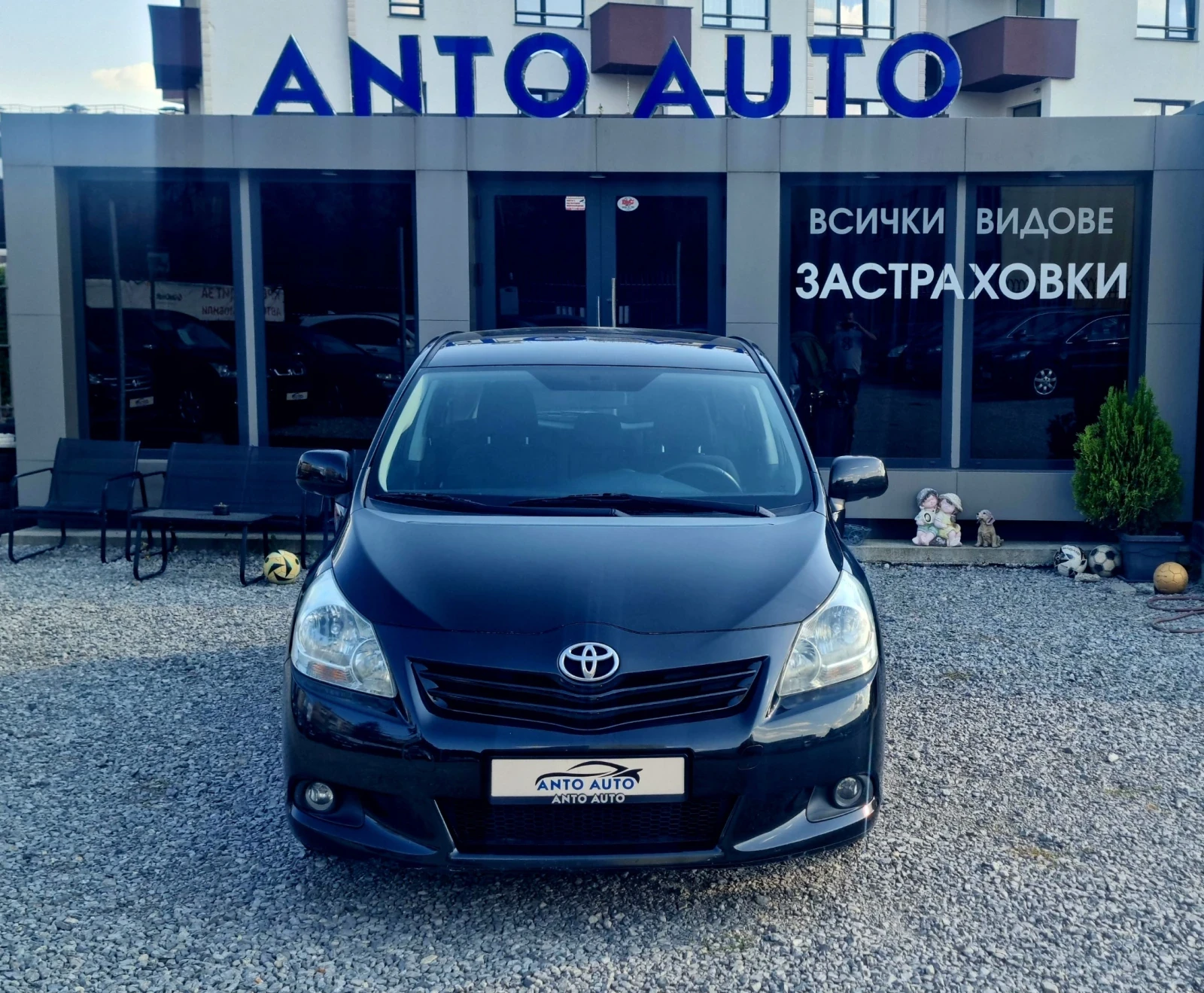 Toyota Verso 1.8  VALVE MATIC!, снимка 2 - Автомобили и джипове - 55650599
