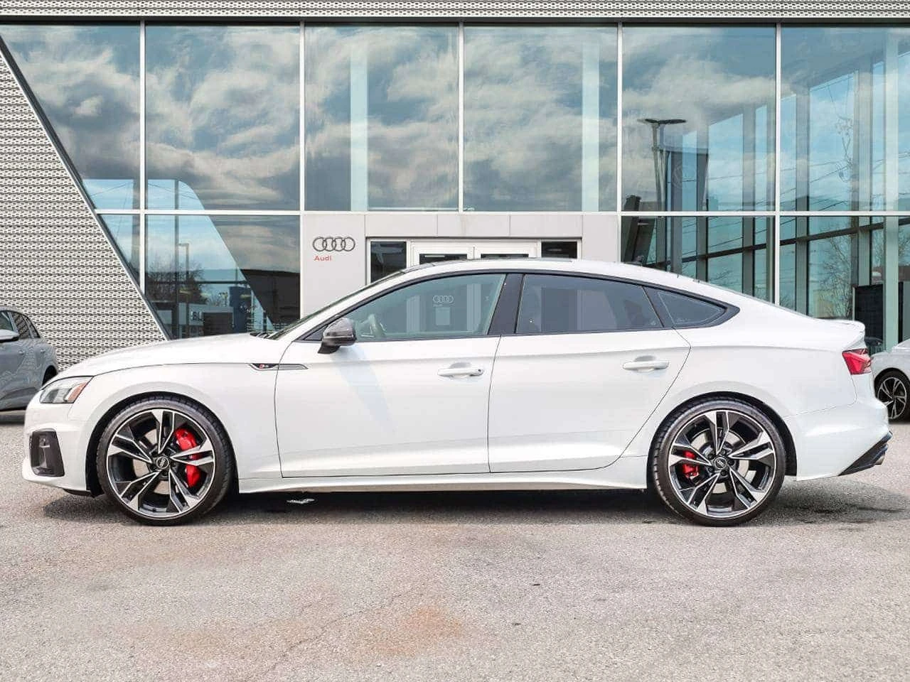 Audi S5 Technik | 20  Wheels | Carbon |  CARFAX, снимка 3 - Автомобили и джипове - 55663852