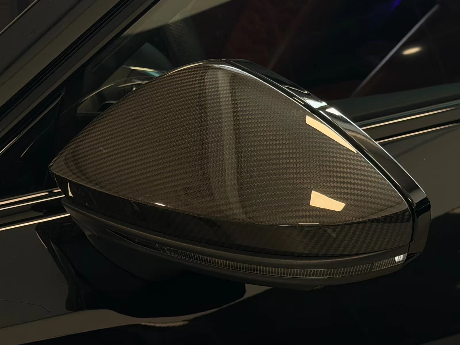 Audi E-Tron GT RS/QUATTRO/598HP/360/PANO/MATRIX/CARBON/788z, снимка 8 - Автомобили и джипове - 55704133