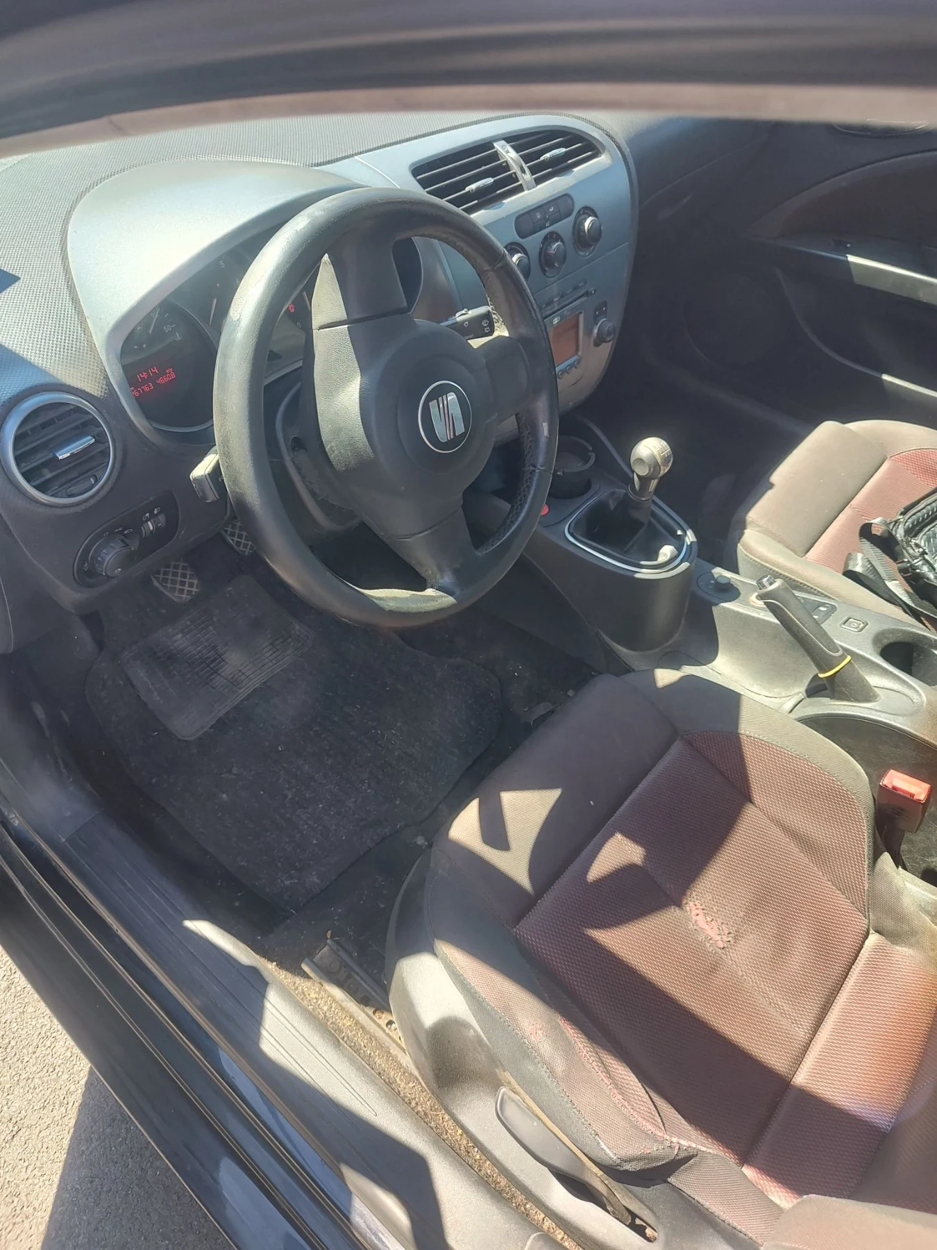 Seat Leon, снимка 4 - Автомобили и джипове - 55970550
