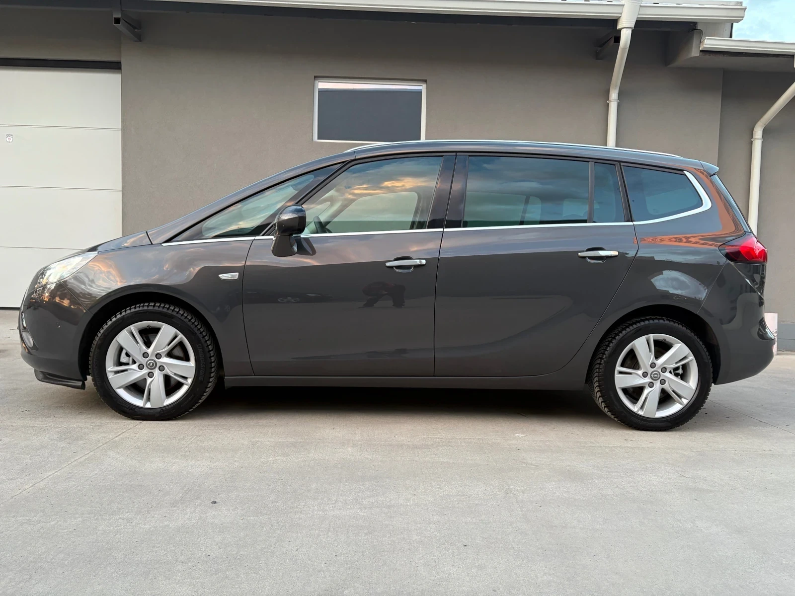 Opel Zafira Cosmo 2.0 CDTI Automatik TOP, снимка 3 - Автомобили и джипове - 56215556