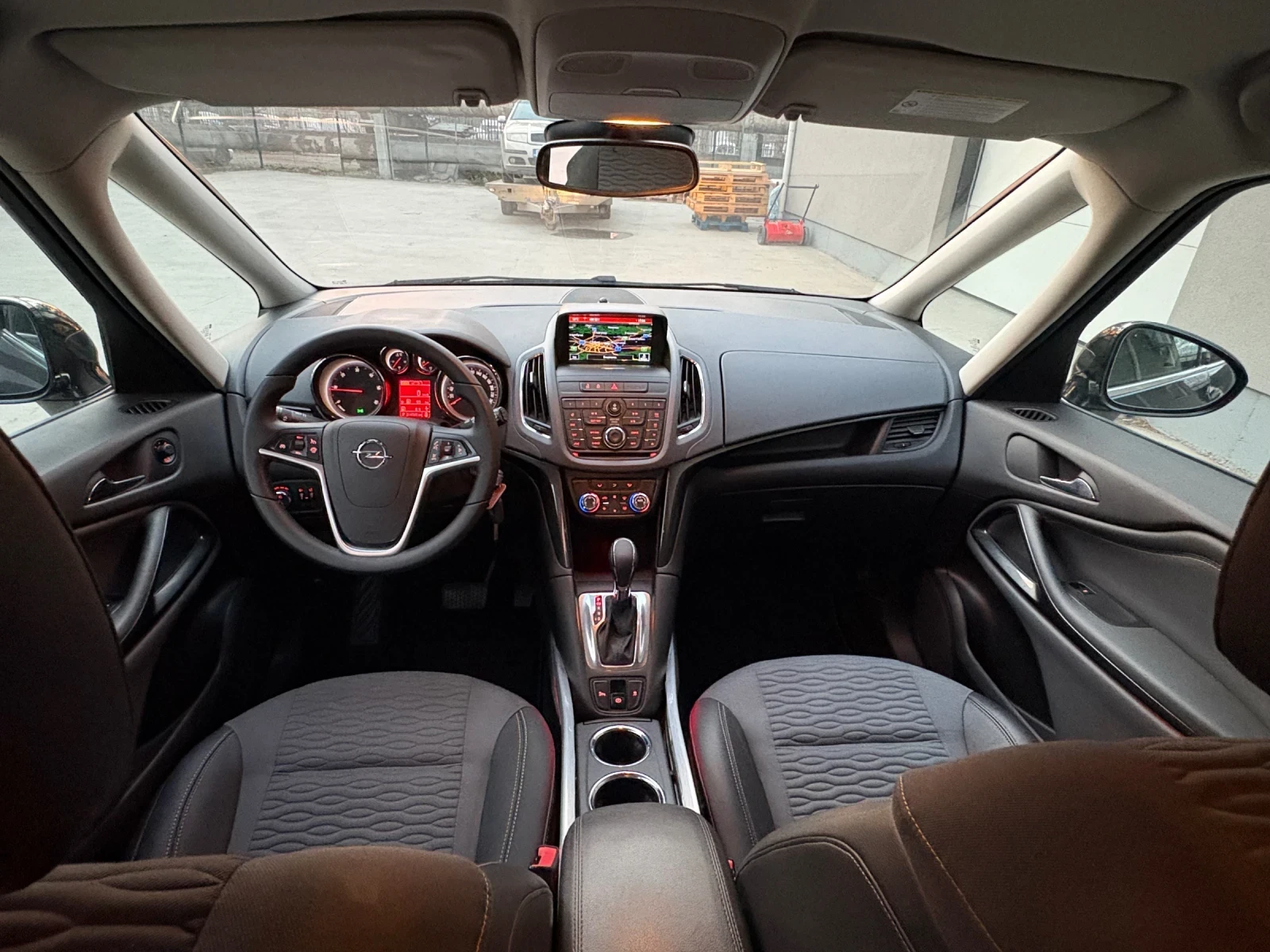 Opel Zafira Cosmo 2.0 CDTI Automatik TOP, снимка 17 - Автомобили и джипове - 56215556