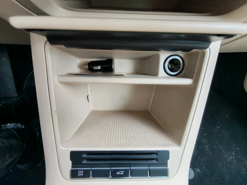 VW Tiguan 4Motion 4х4 /зимни гуми/, снимка 2 - Автомобили и джипове - 52776906