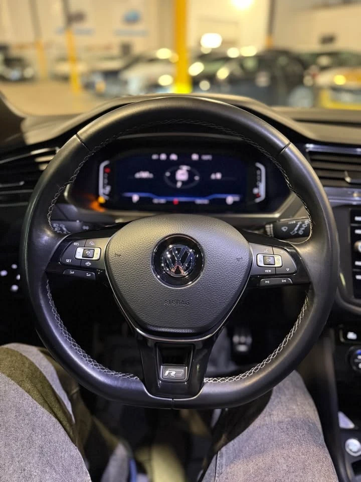 VW Tiguan R-LINE 4 MOTION * * CARFAX * *  * *  | Mobile.bg   11