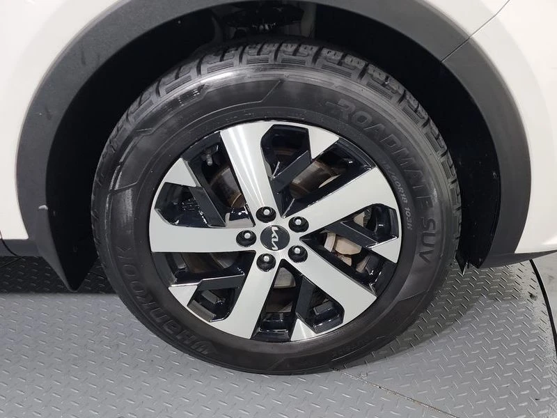Kia Sorento 2.2 Automatic, снимка 5 - Автомобили и джипове - 55579837