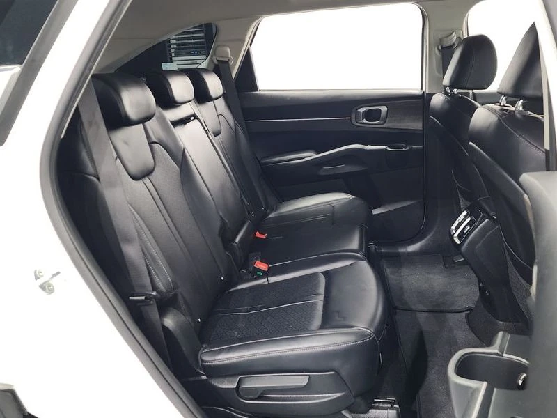 Kia Sorento 2.2 Automatic, снимка 16 - Автомобили и джипове - 55579837