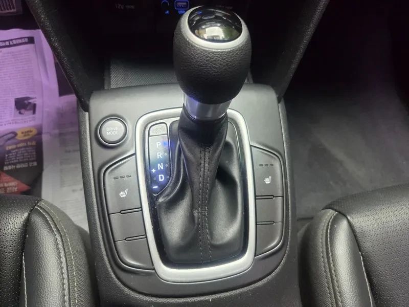 Hyundai Kona 1.6 Turbo 2Wd Modern, снимка 11 - Автомобили и джипове - 56118338