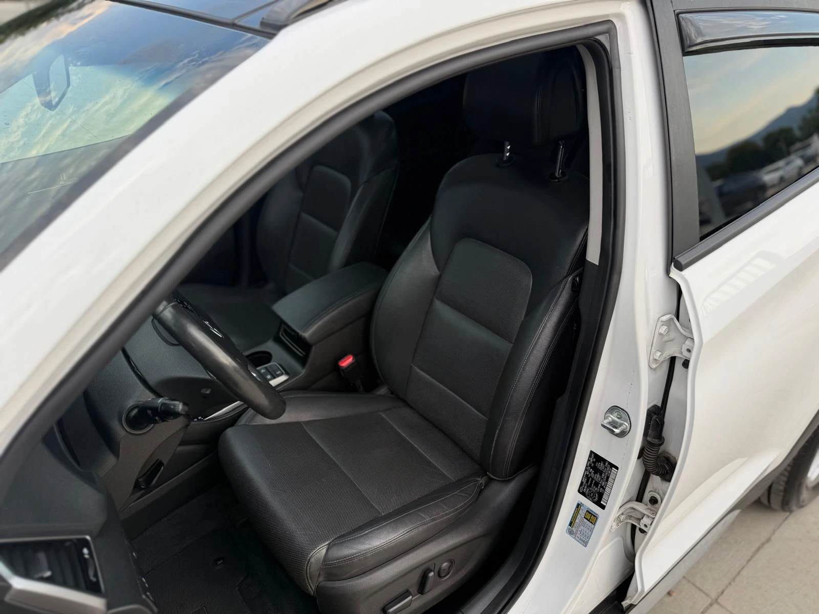 Hyundai Tucson 2.0 GDI AWD/Панорама/99000км/Обслужена/Лизинг - изображение 10