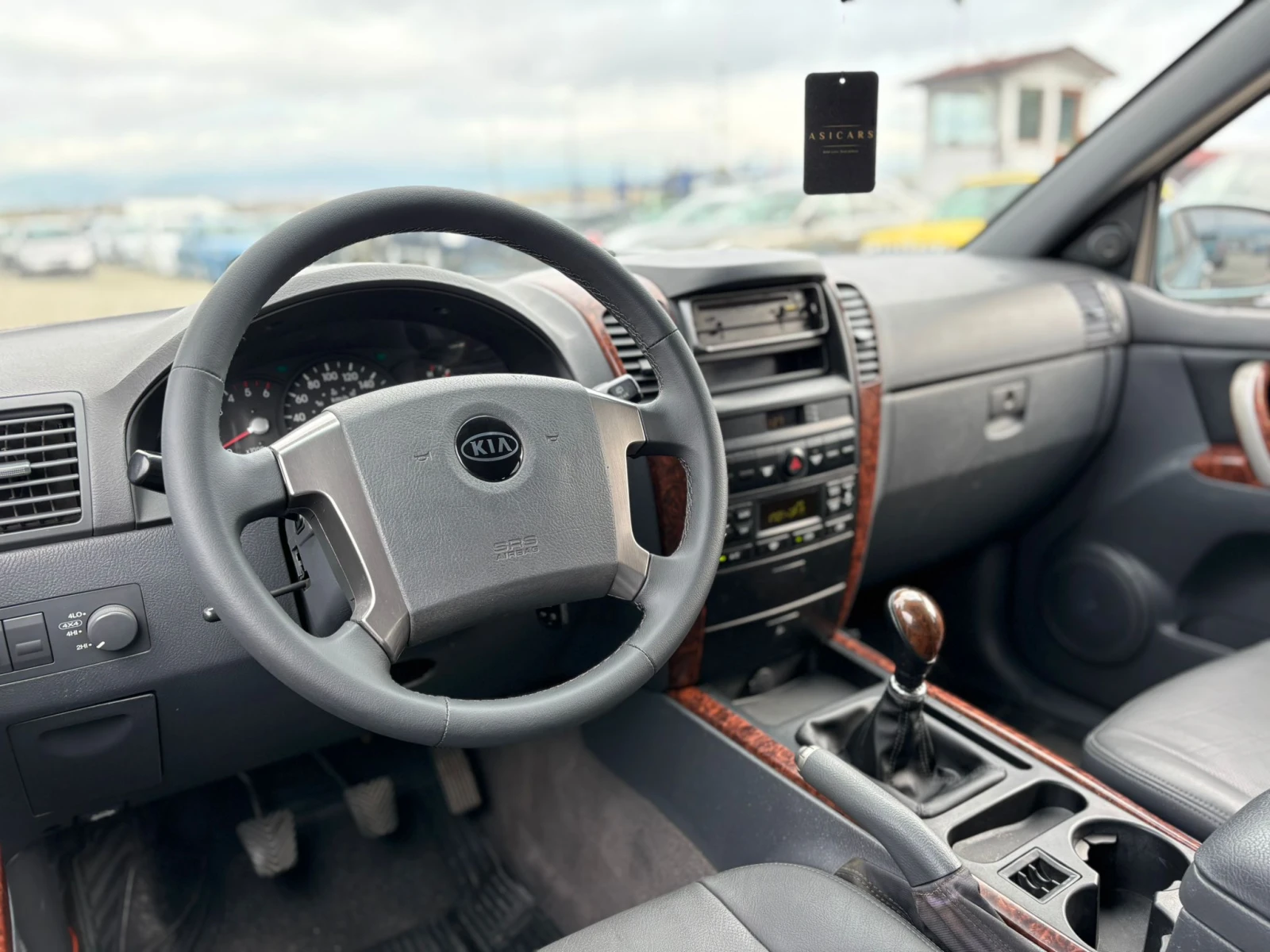 Kia Sorento / 2.5D / 140 HP / 4X4 / TOP / - изображение 9