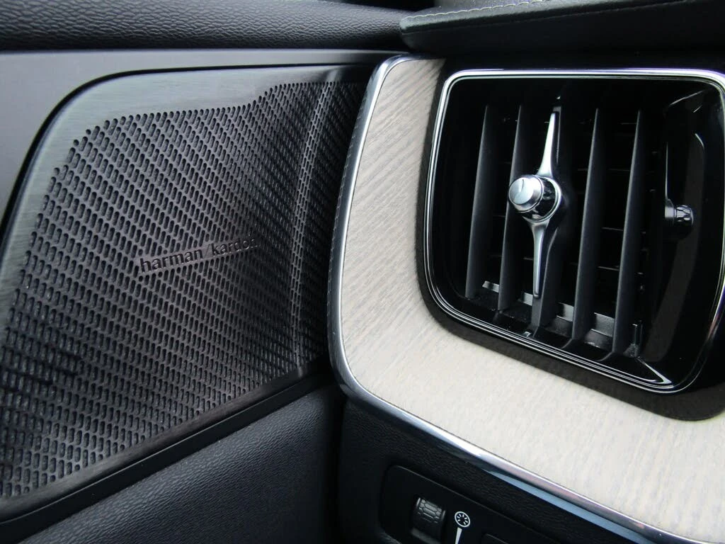 Volvo XC60 HYBRID RECHARGE T8 INSCRIPTION| 400HP| PANO| HK| N | Mobile.bg � ����������� 9