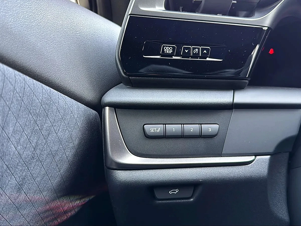 Lexus RZ 550e F SPORT 4x4 | Mobile.bg � ����������� 10
