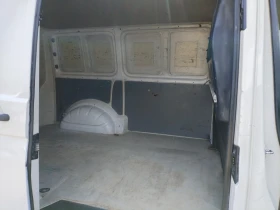 VW Transporter T5 2.5 TDI 131HP 4X4 6СК Камера, снимка 13 - Бусове и автобуси - 53694295