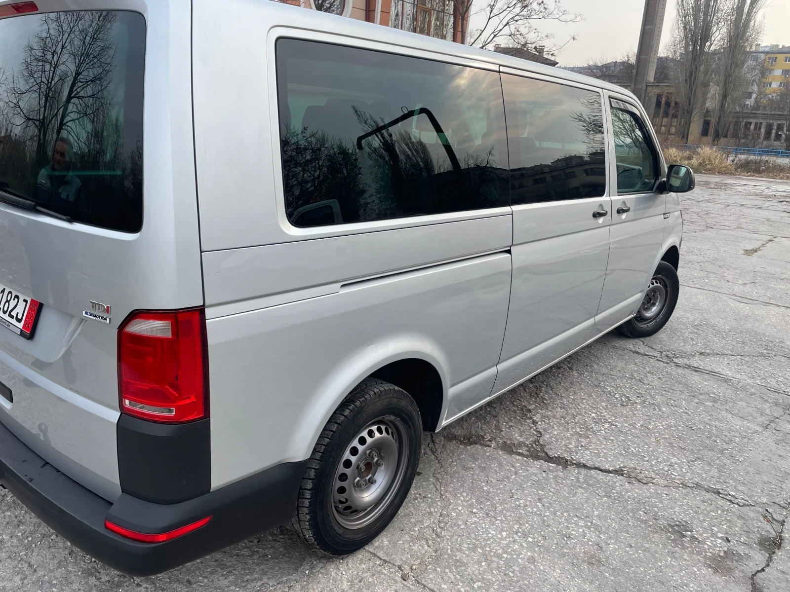 VW T6 2.0 ТДИ, Дълга база, 150 кс. - изображение 4