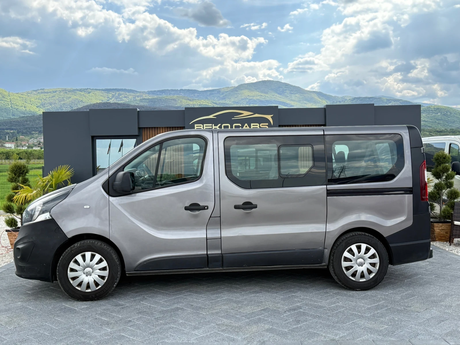 Opel Vivaro 9-местен Нов внос от Белгия! - изображение 8